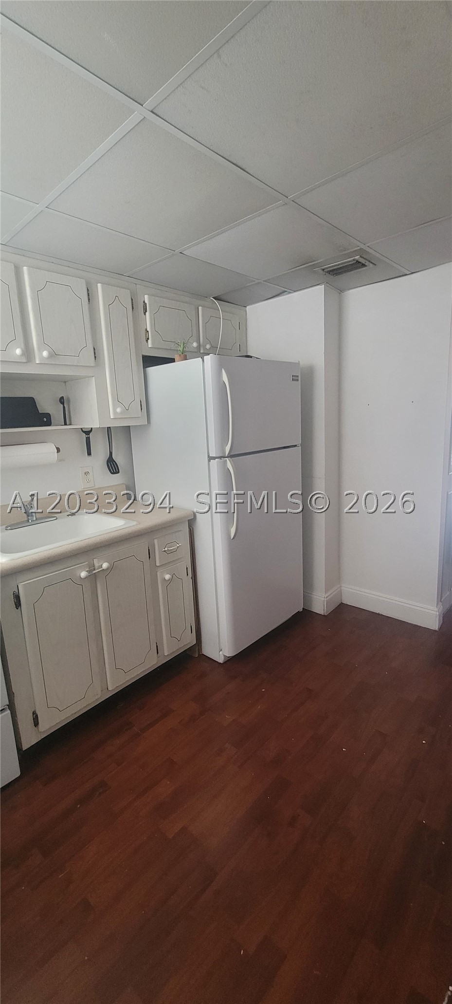 LINCOLN PLACE RESIDENCES - Residential Lease