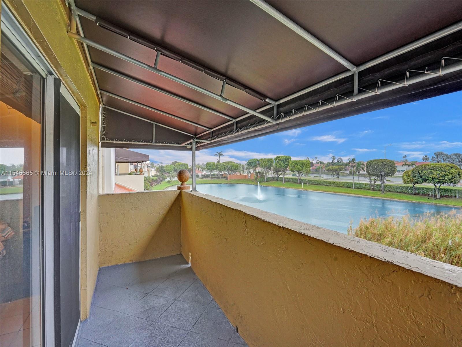 THE RIVIERA AT CORAL LAKES - Residential