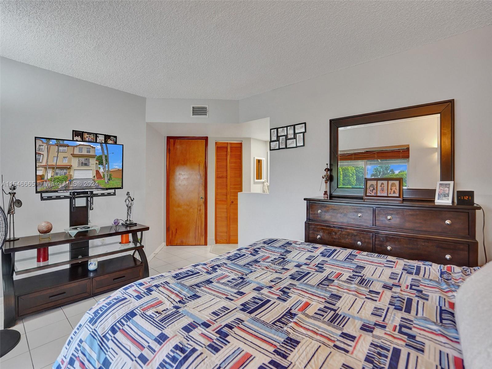 THE RIVIERA AT CORAL LAKES - Residential