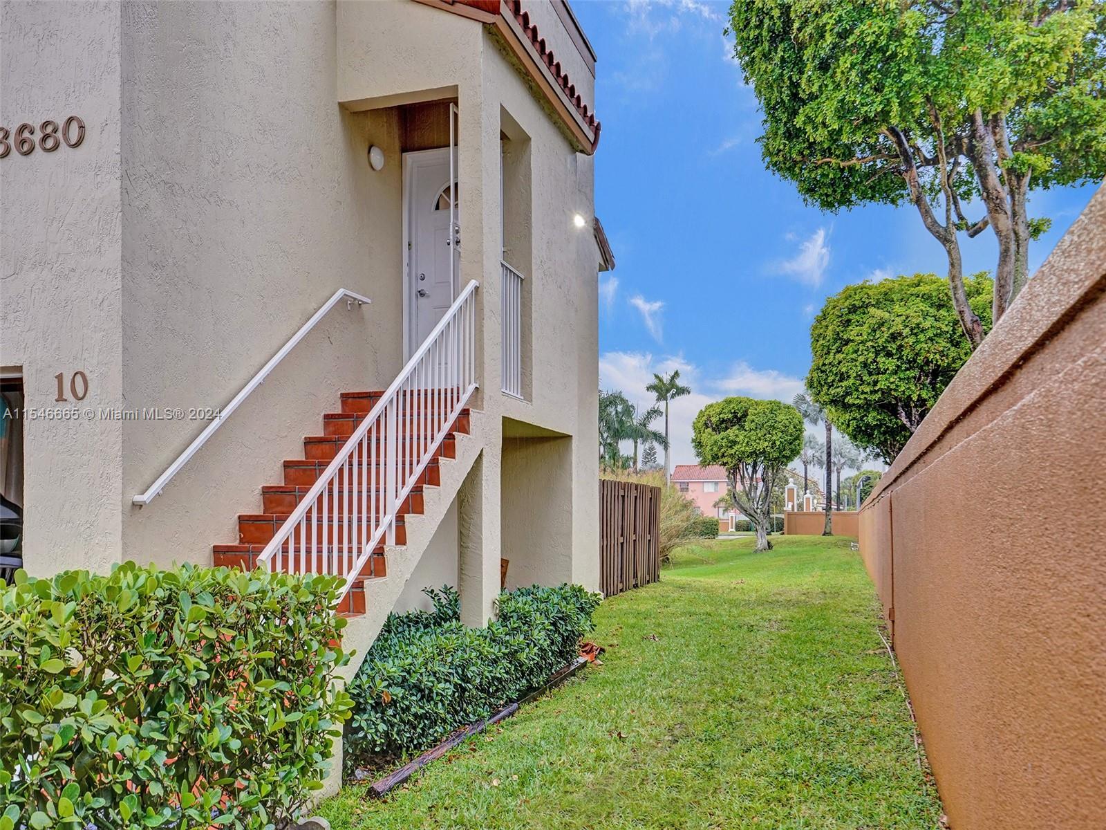THE RIVIERA AT CORAL LAKES - Residential