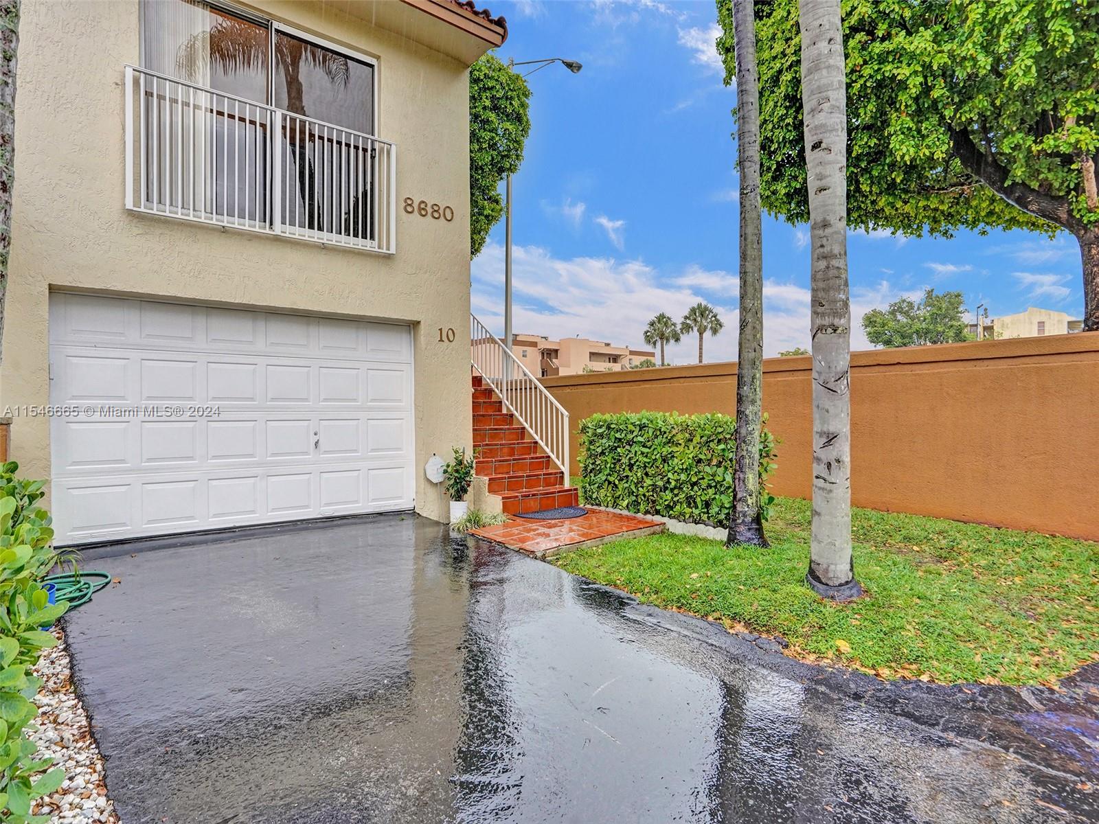 THE RIVIERA AT CORAL LAKES - Residential