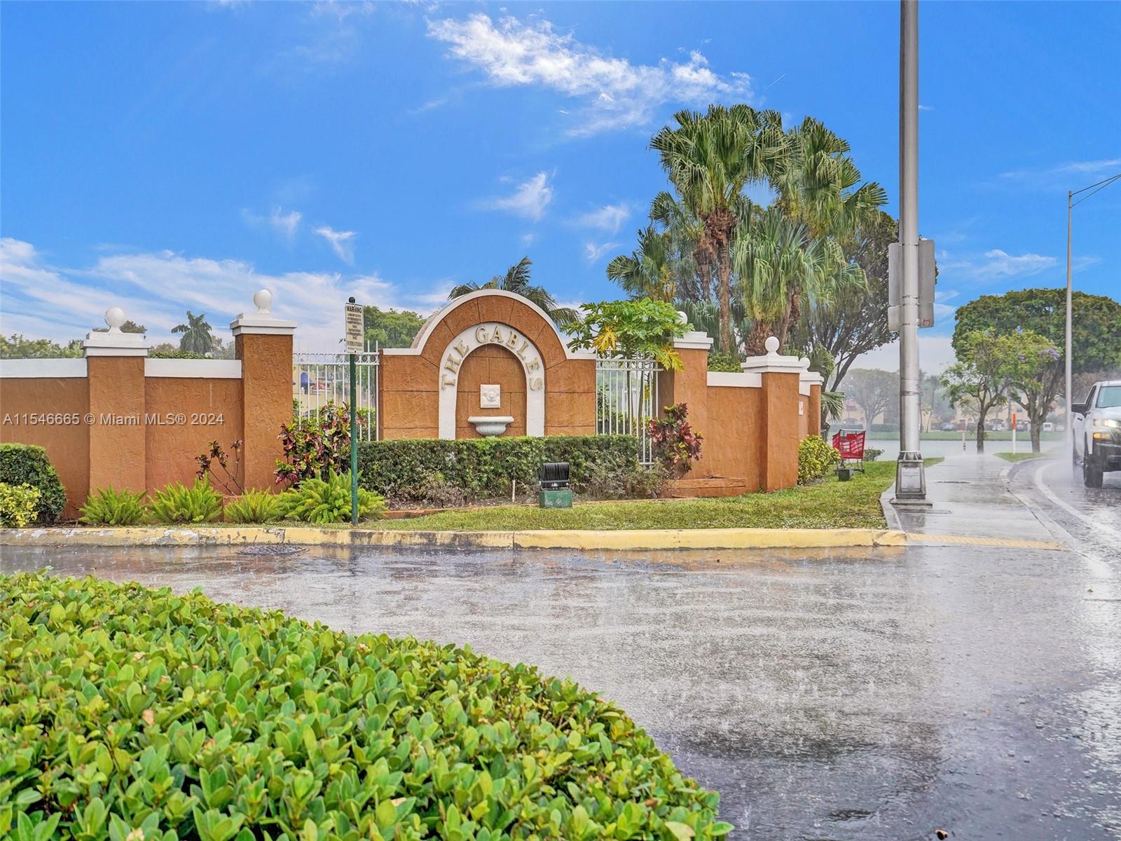THE RIVIERA AT CORAL LAKES - Residential
