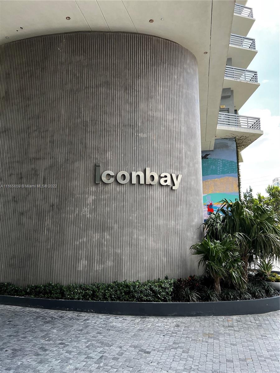 ICON BAY CONDO - Residential