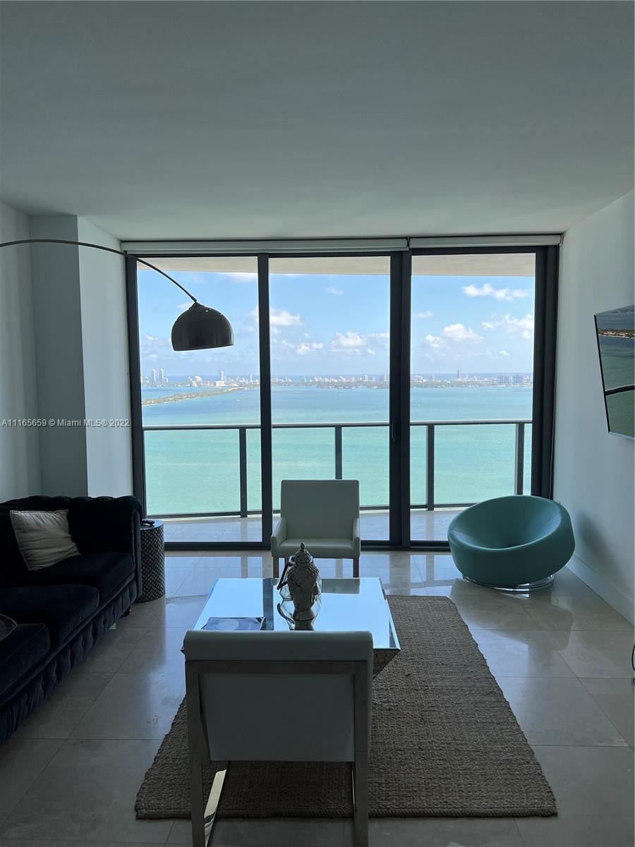 ICON BAY CONDO - Residential