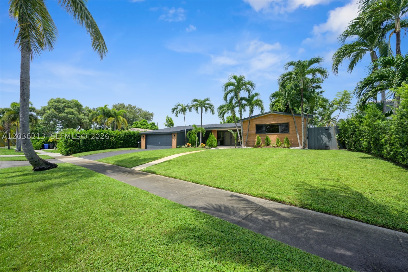 SKY LAKE - Residential Lease
