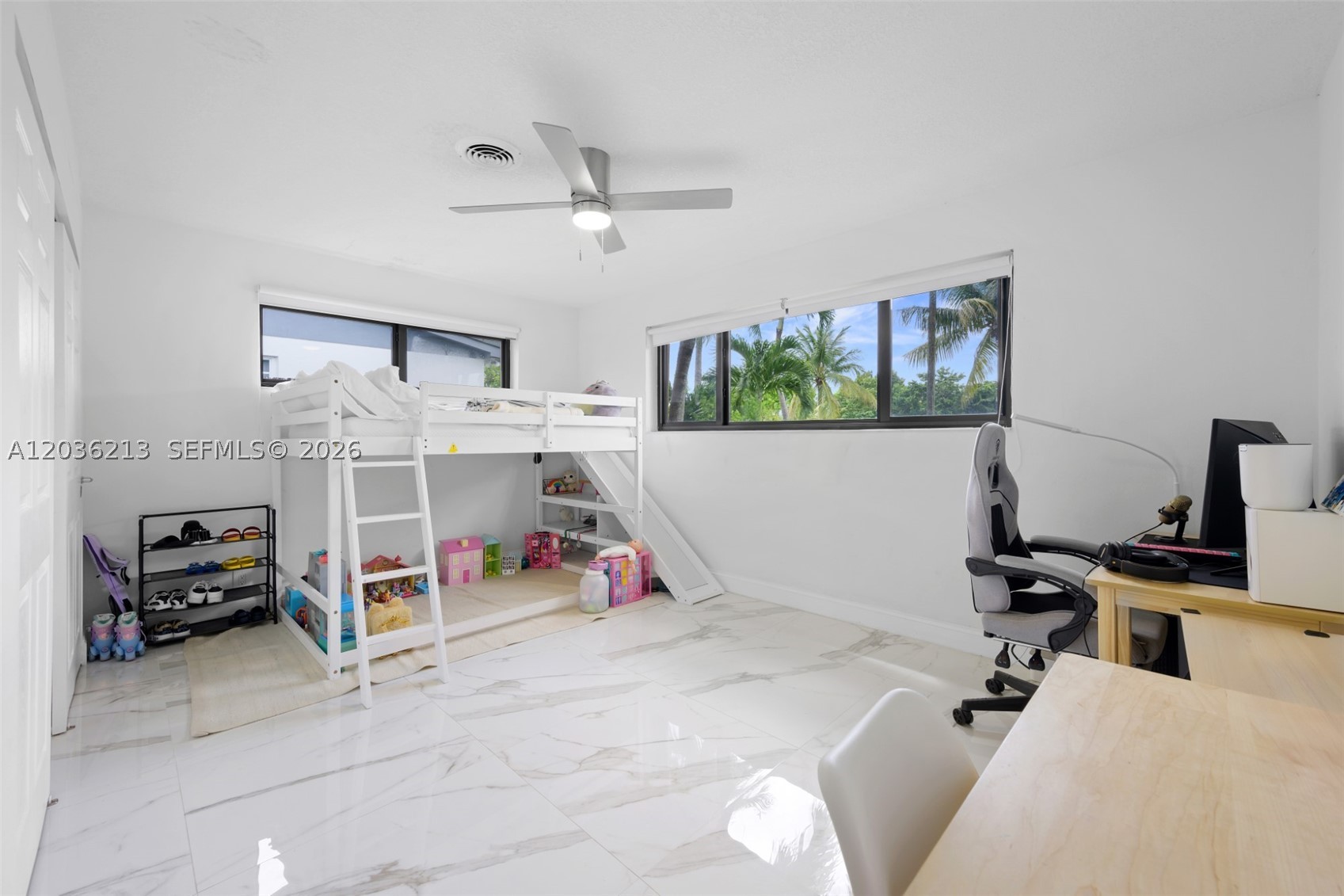 SKY LAKE - Residential Lease