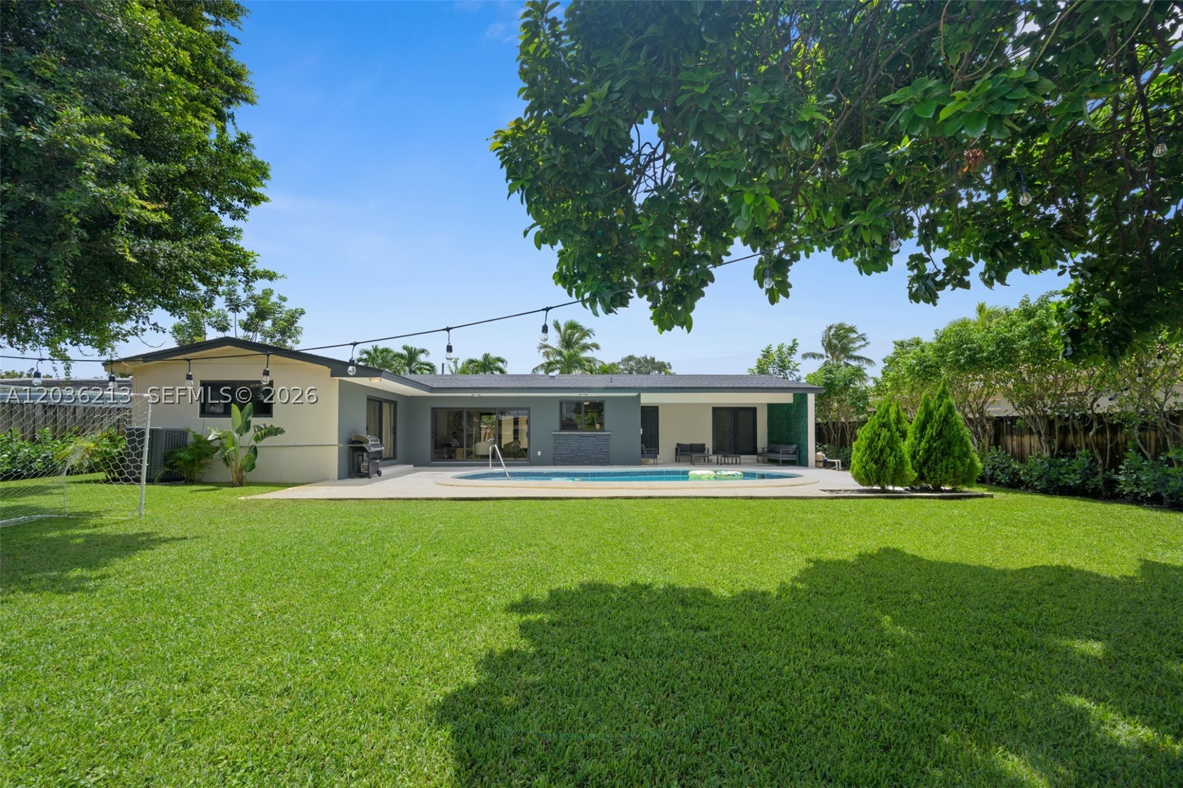 SKY LAKE - Residential Lease