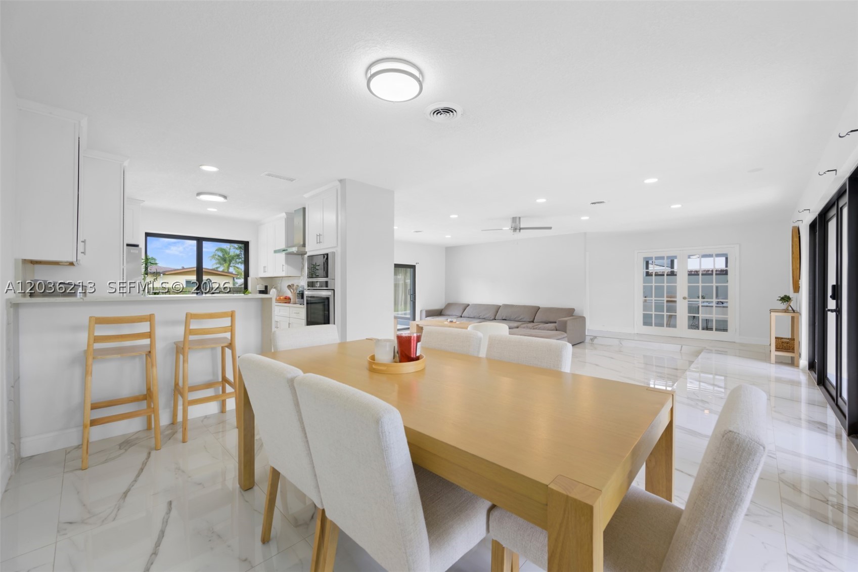 SKY LAKE - Residential Lease