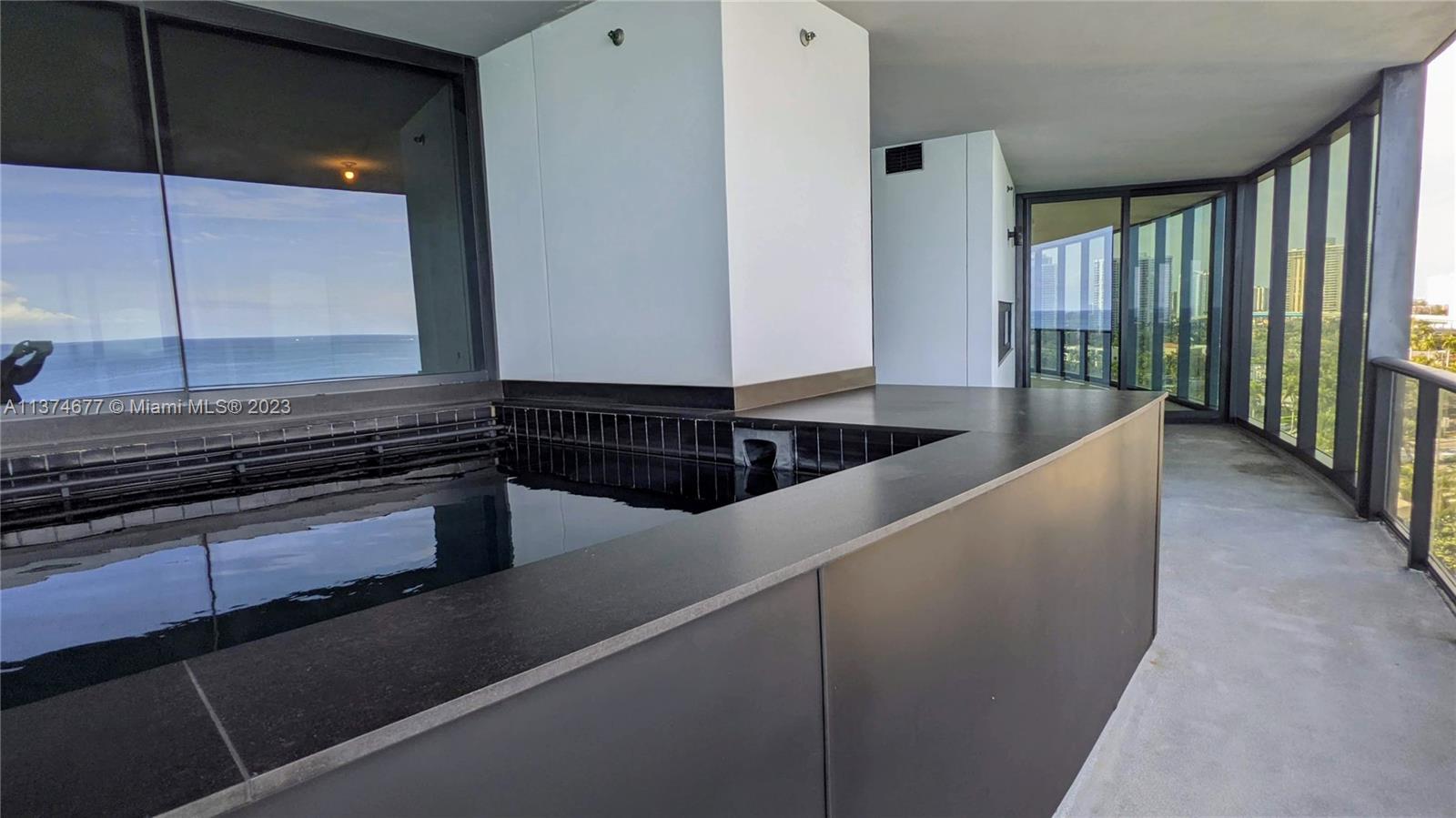 18555 COLLINS AVENUE COND - Residential