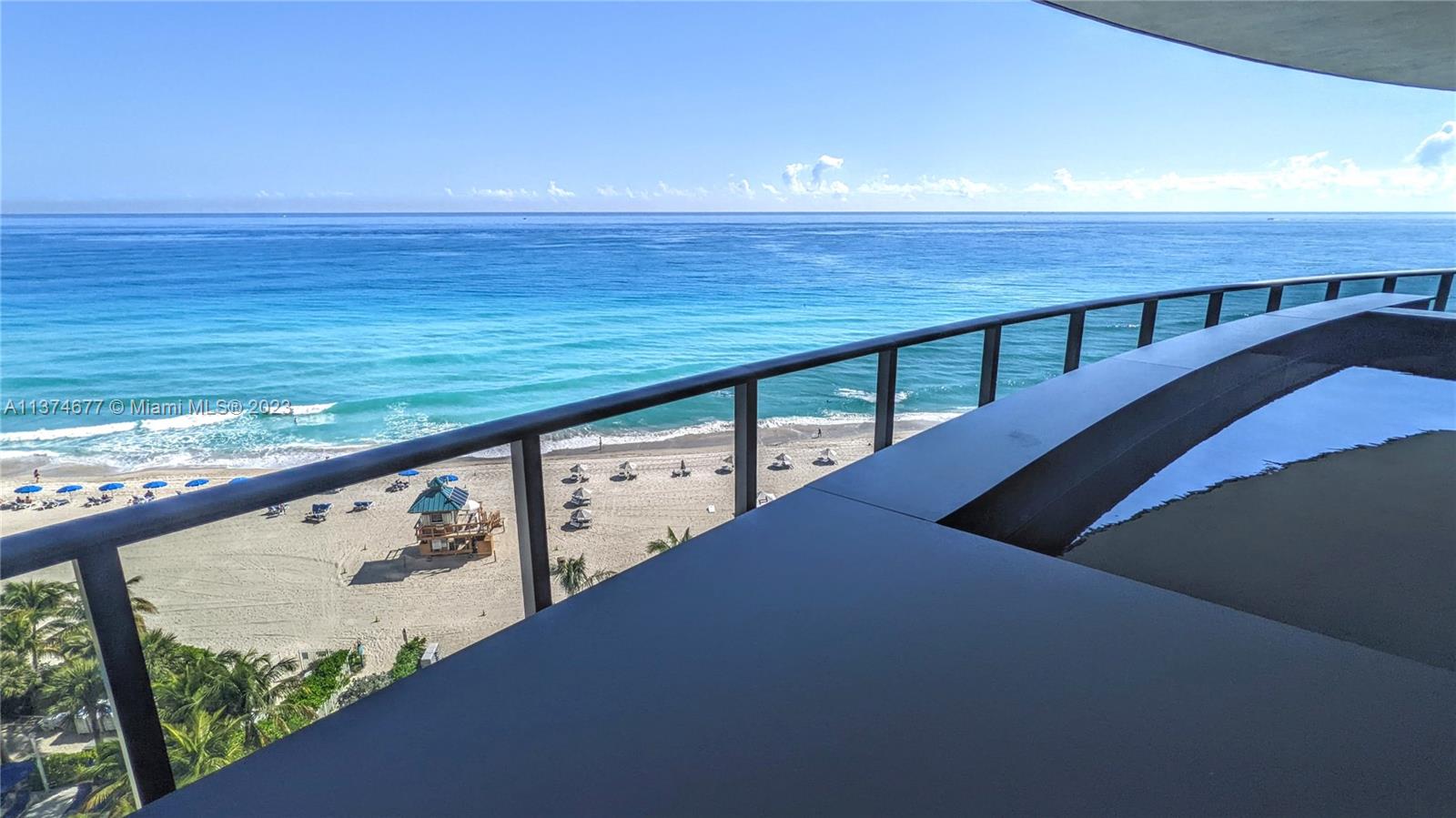 18555 COLLINS AVENUE COND - Residential