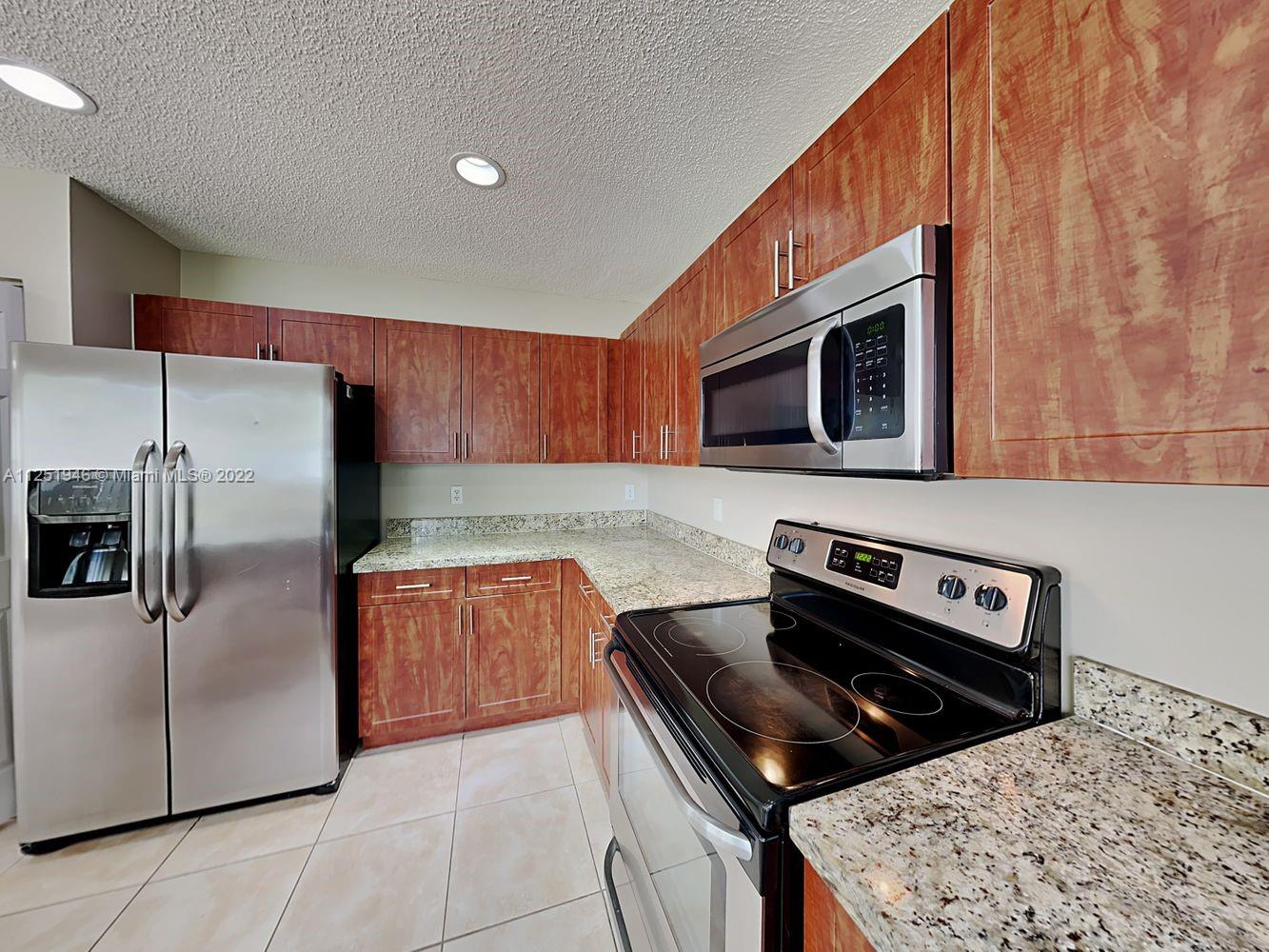 HEFTLER HOMES AT PEMBROKE - Residential Lease