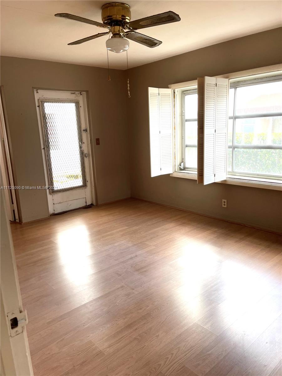 HOLLYWOOD SOUTH SIDE ADD - Residential Income