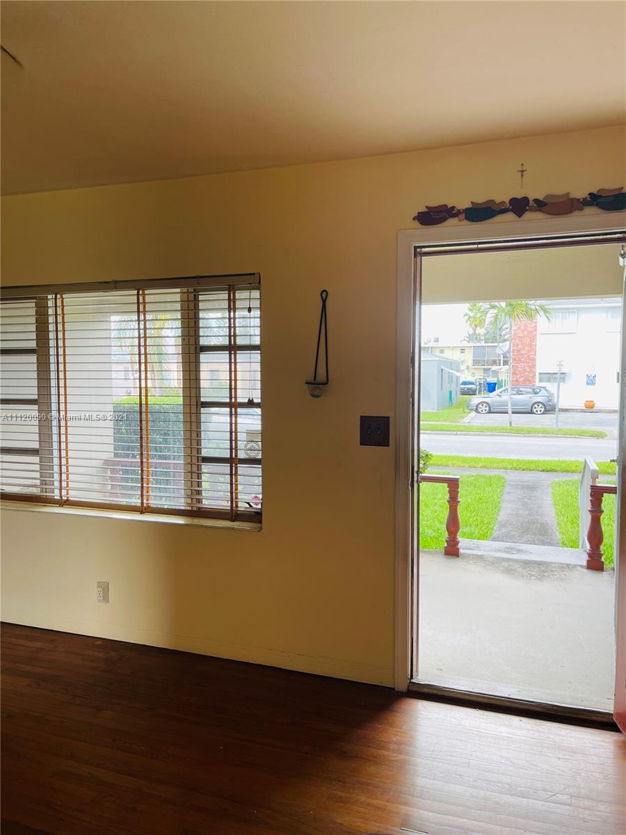 HOLLYWOOD SOUTH SIDE ADD - Residential Income
