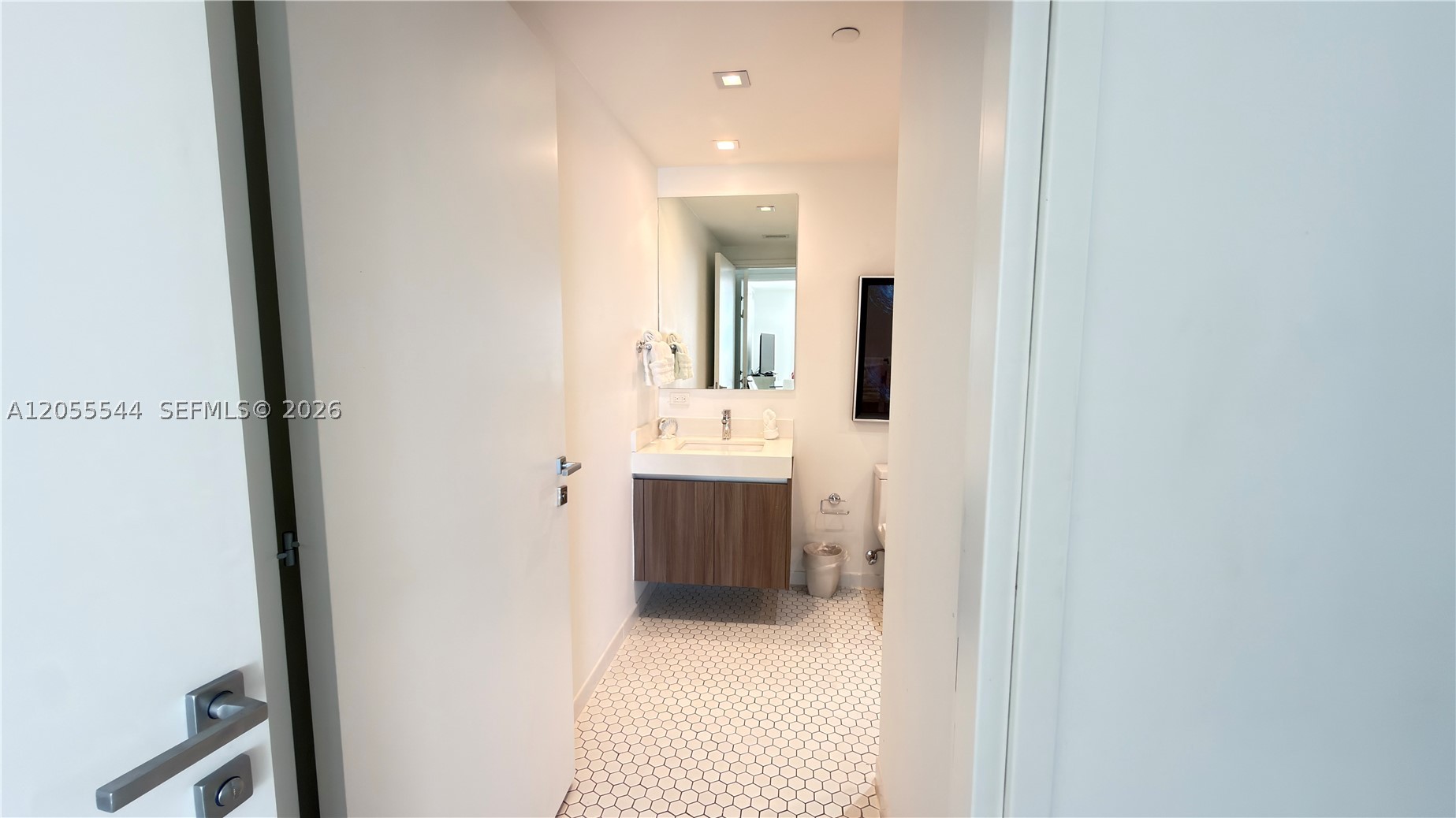 TIFFANY HOUSE CONDO - Residential