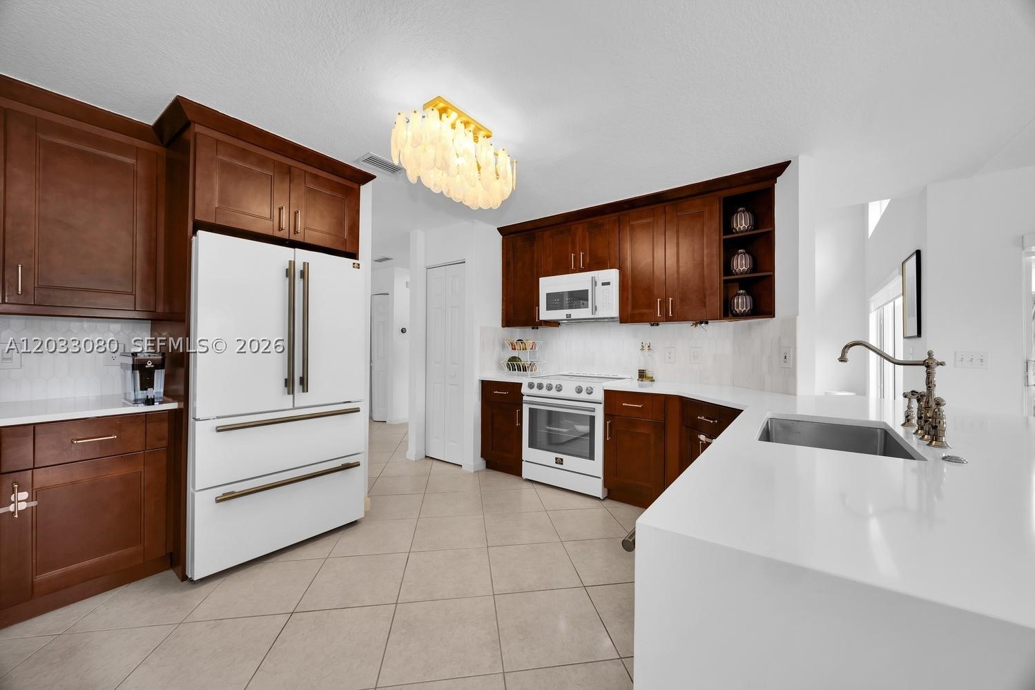 SILVER LAKES PHASE III - Residential