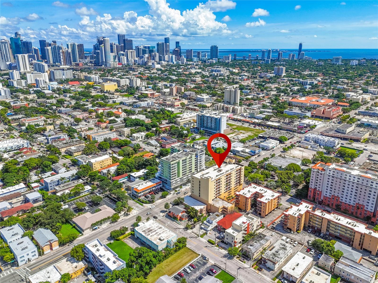 DIAMOND TOWER CONDO - Residential