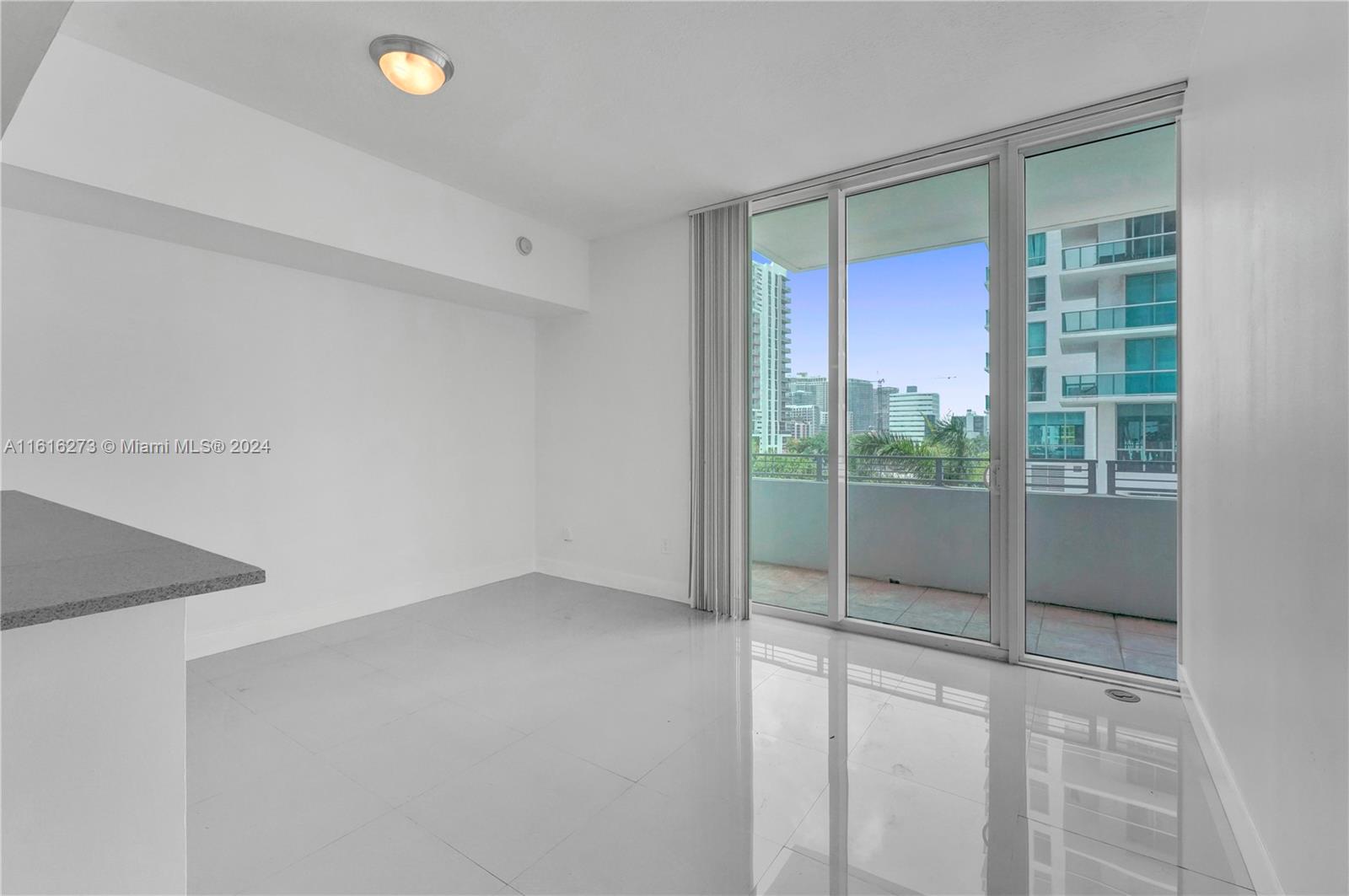 CITY 24 CONDO - Residential Lease