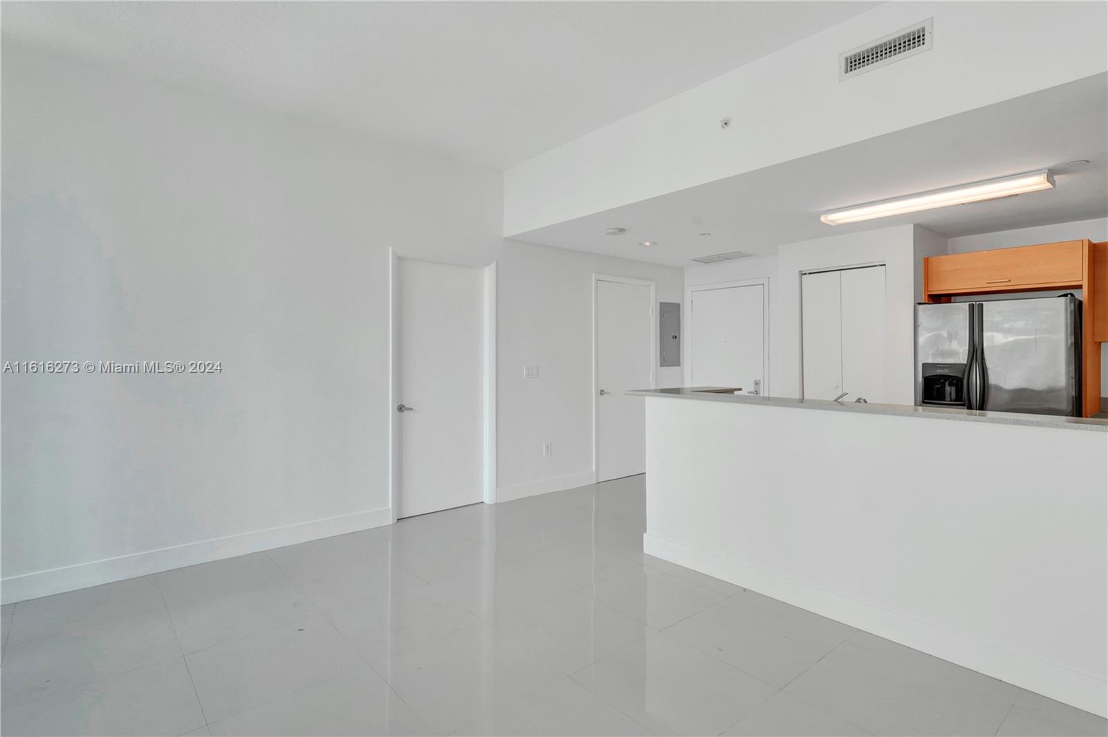 CITY 24 CONDO - Residential Lease