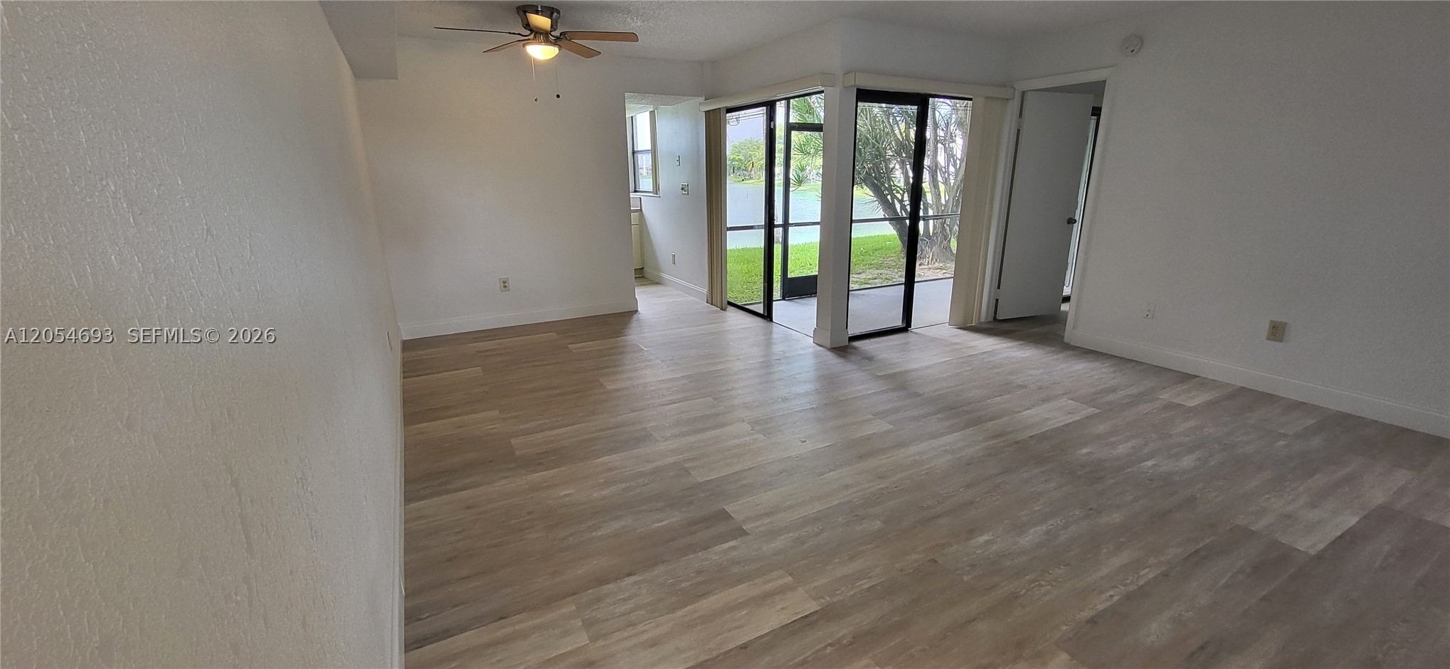 LAKESHORE CONDO #9 - Residential
