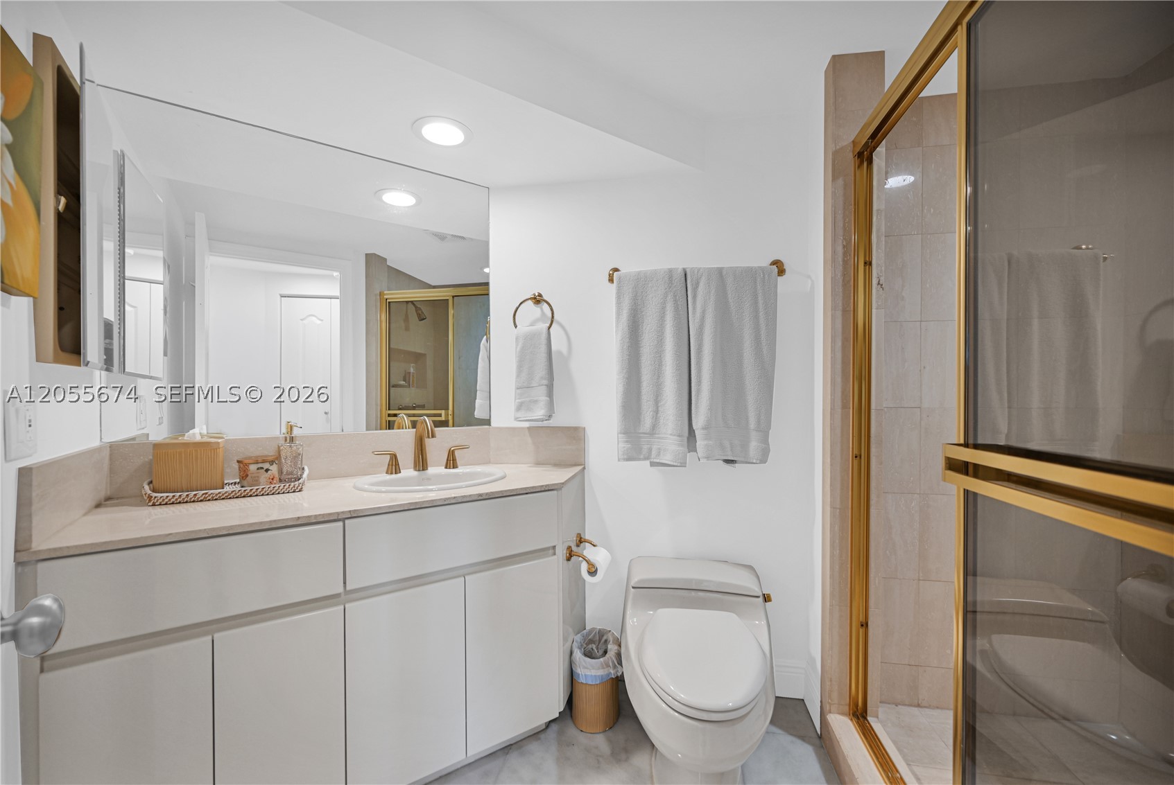 3000 ISL BLVD WILLIAMS IS - Residential