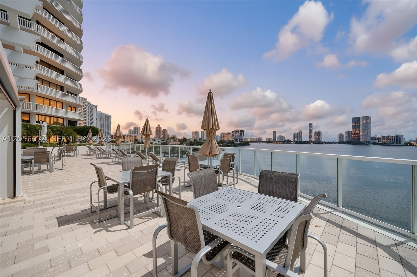 3000 ISL BLVD WILLIAMS IS - Residential