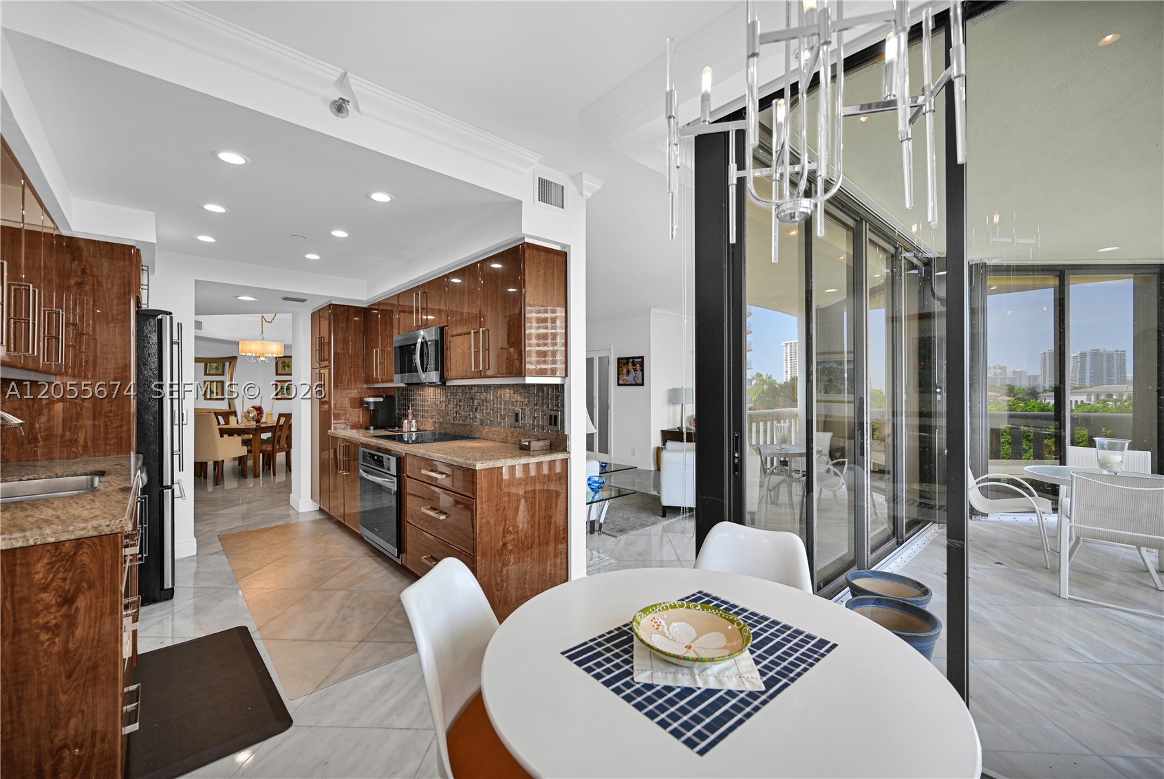 3000 ISL BLVD WILLIAMS IS - Residential