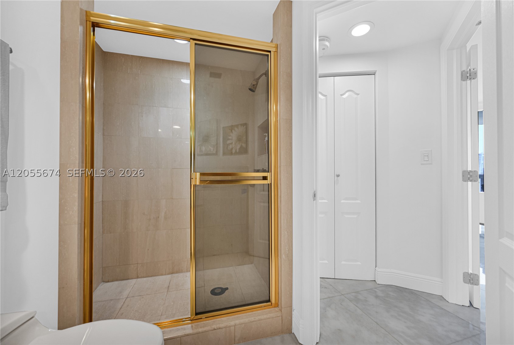 3000 ISL BLVD WILLIAMS IS - Residential