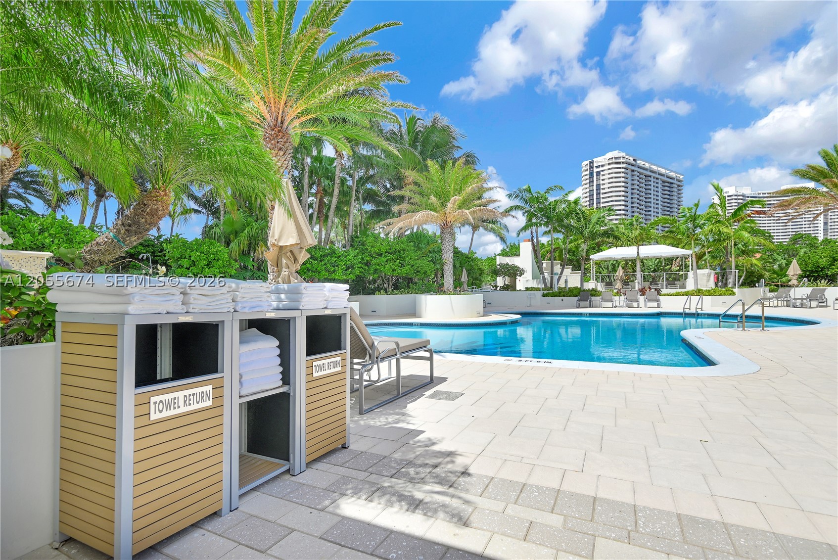3000 ISL BLVD WILLIAMS IS - Residential