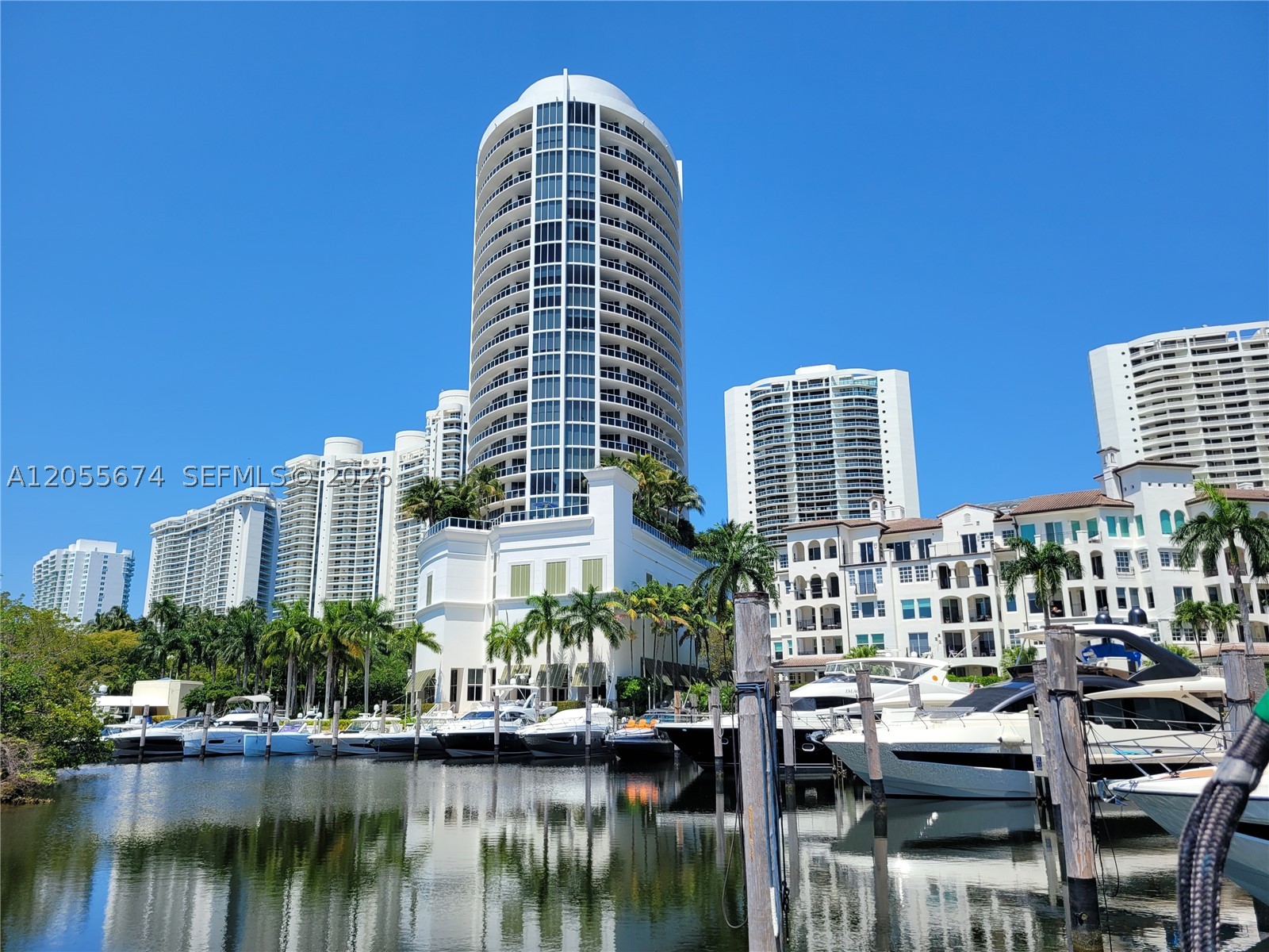 3000 ISL BLVD WILLIAMS IS - Residential