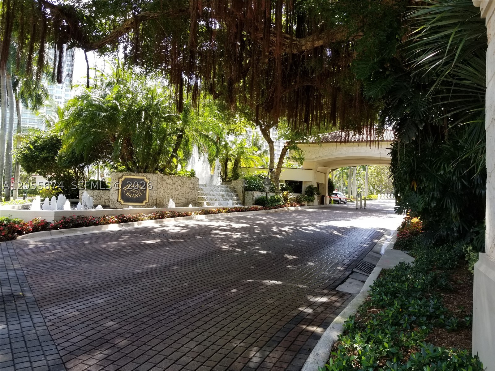 3000 ISL BLVD WILLIAMS IS - Residential