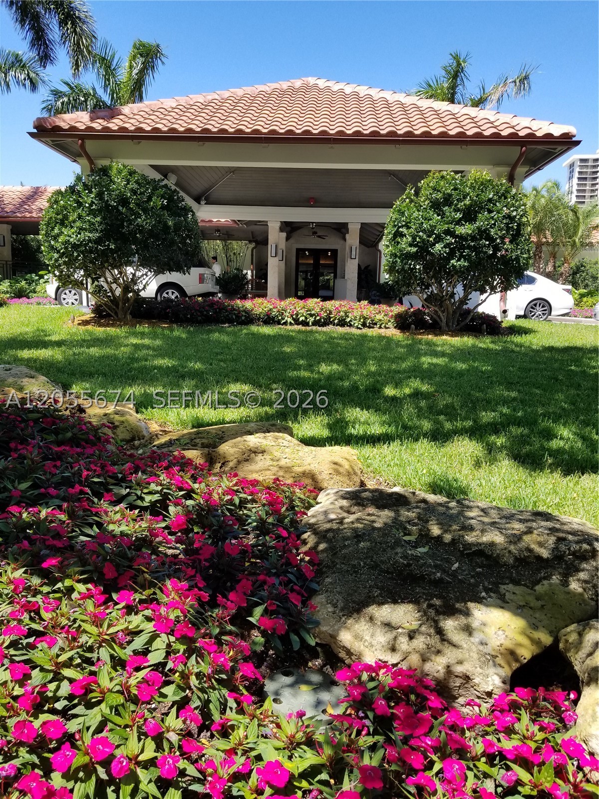 3000 ISL BLVD WILLIAMS IS - Residential