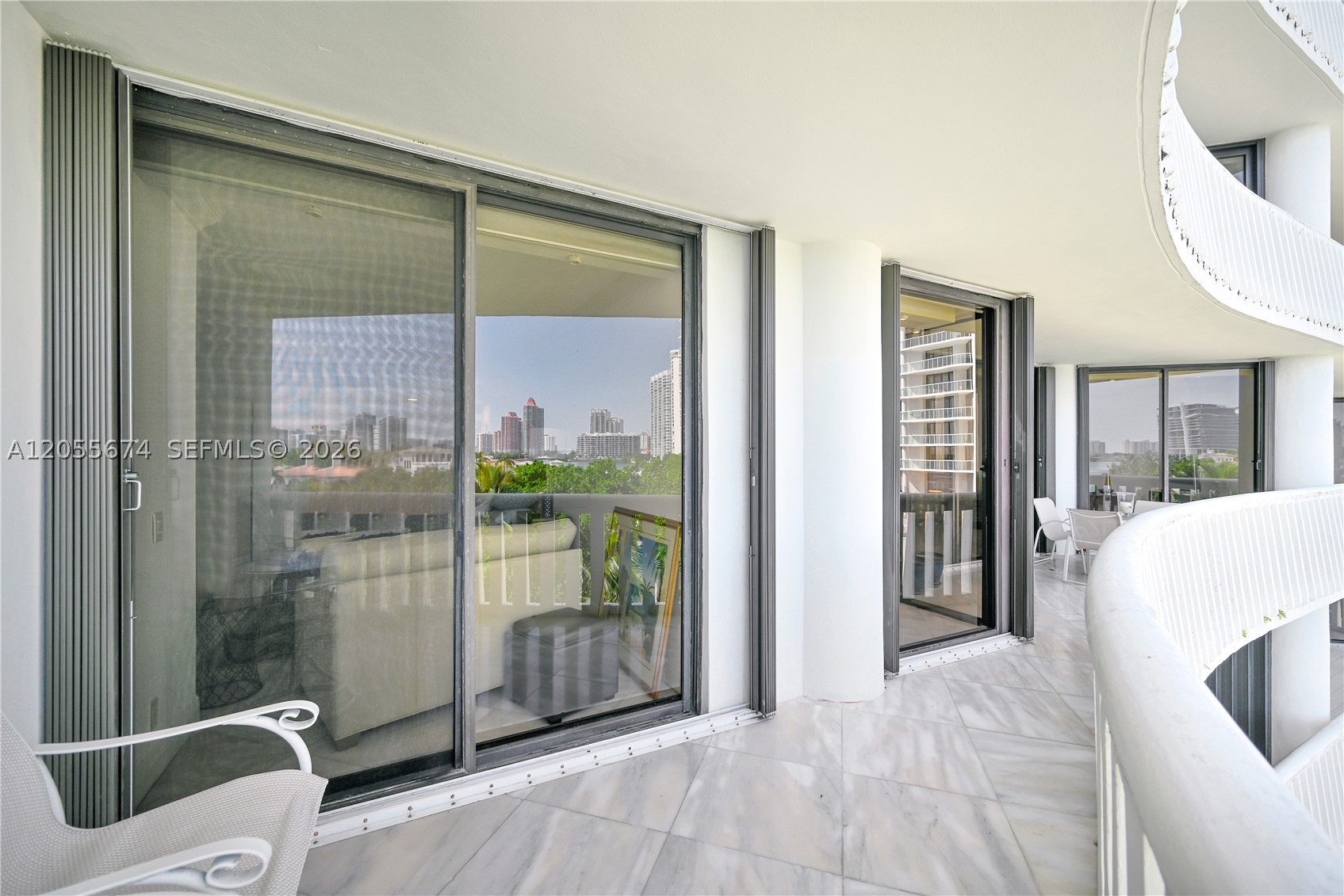3000 ISL BLVD WILLIAMS IS - Residential