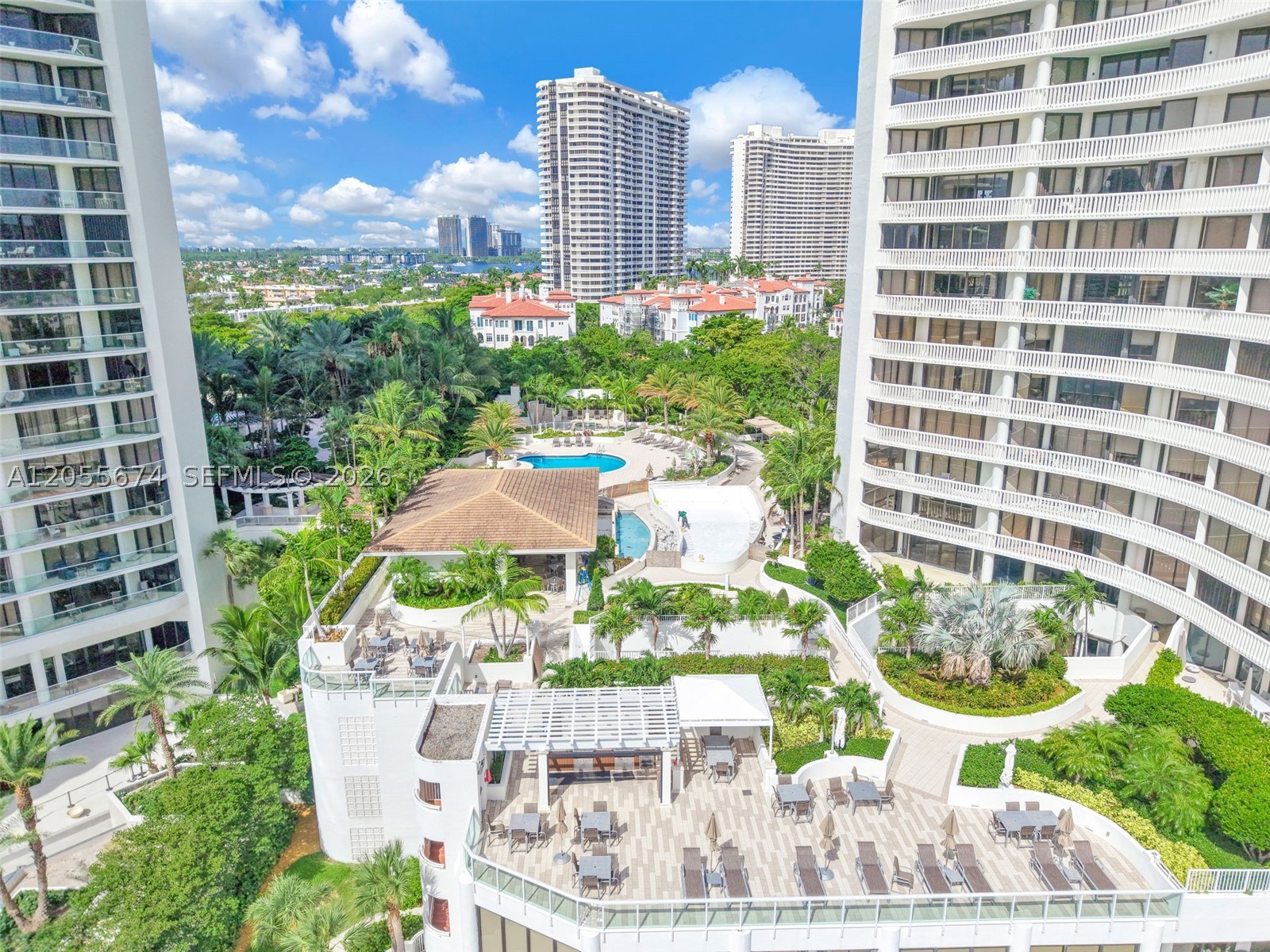 3000 ISL BLVD WILLIAMS IS - Residential