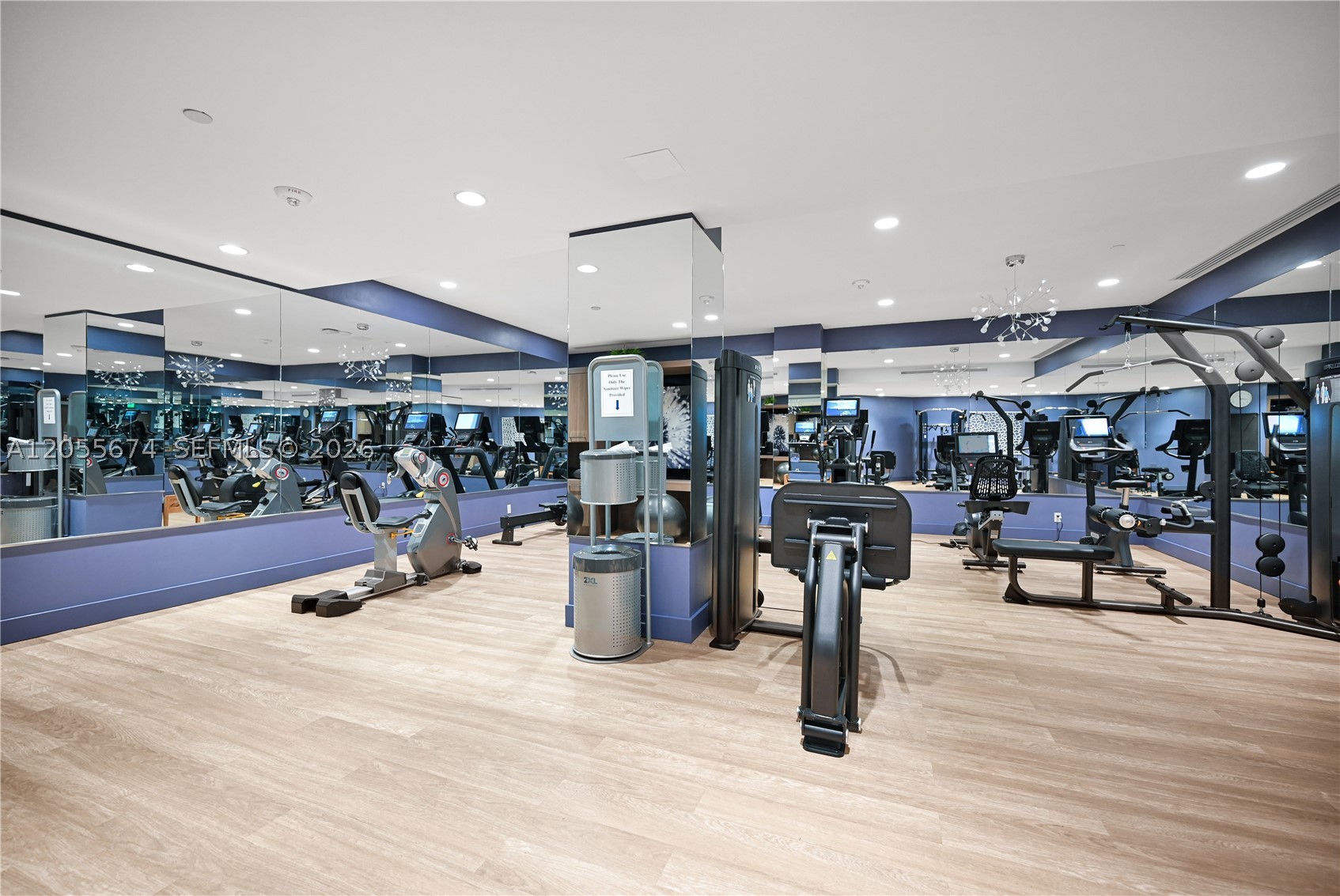 3000 ISL BLVD WILLIAMS IS - Residential