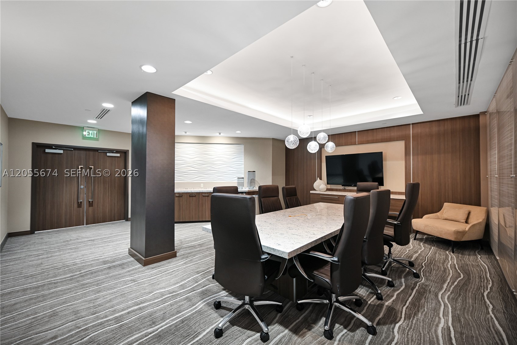 3000 ISL BLVD WILLIAMS IS - Residential