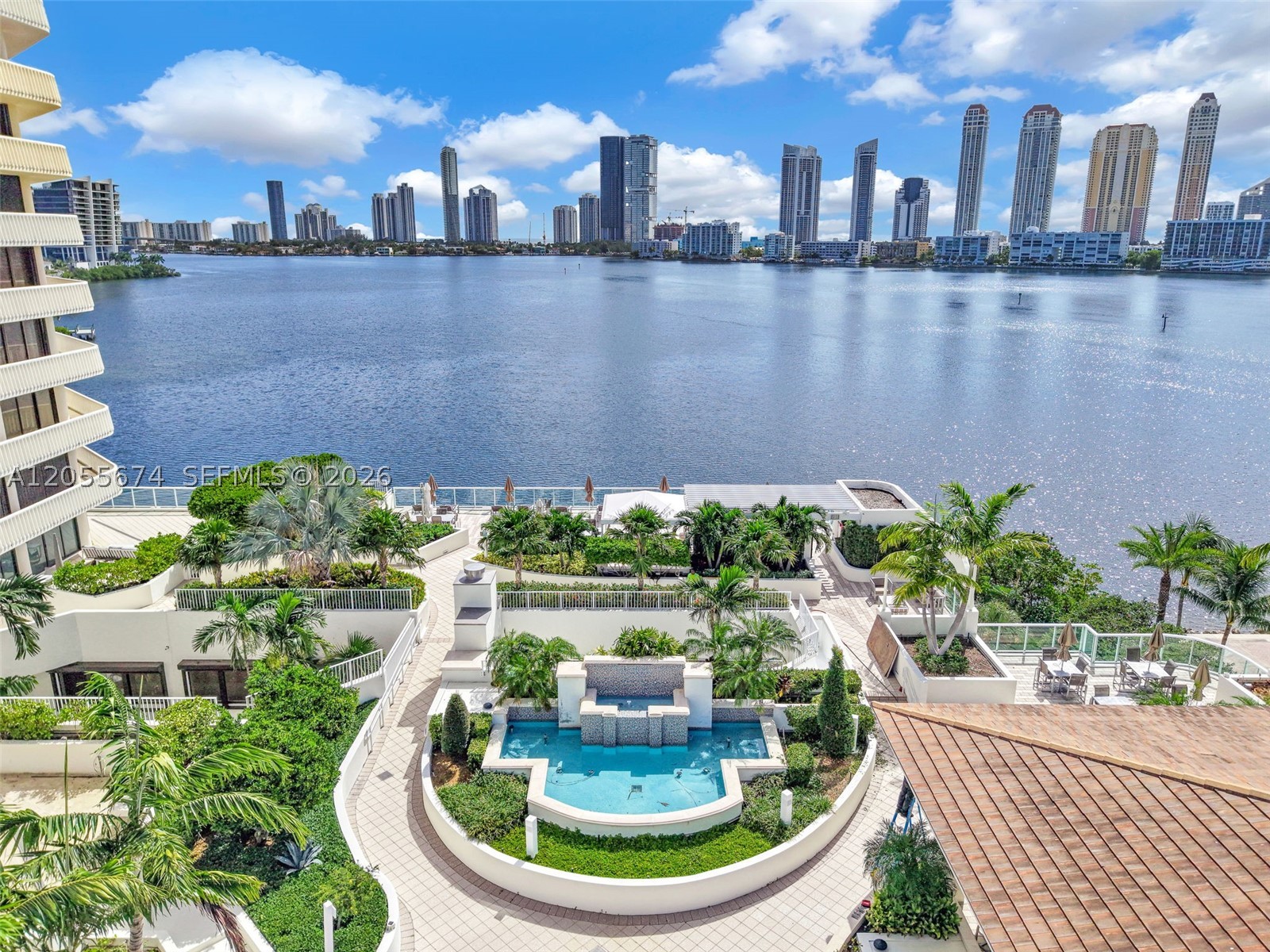 3000 ISL BLVD WILLIAMS IS - Residential