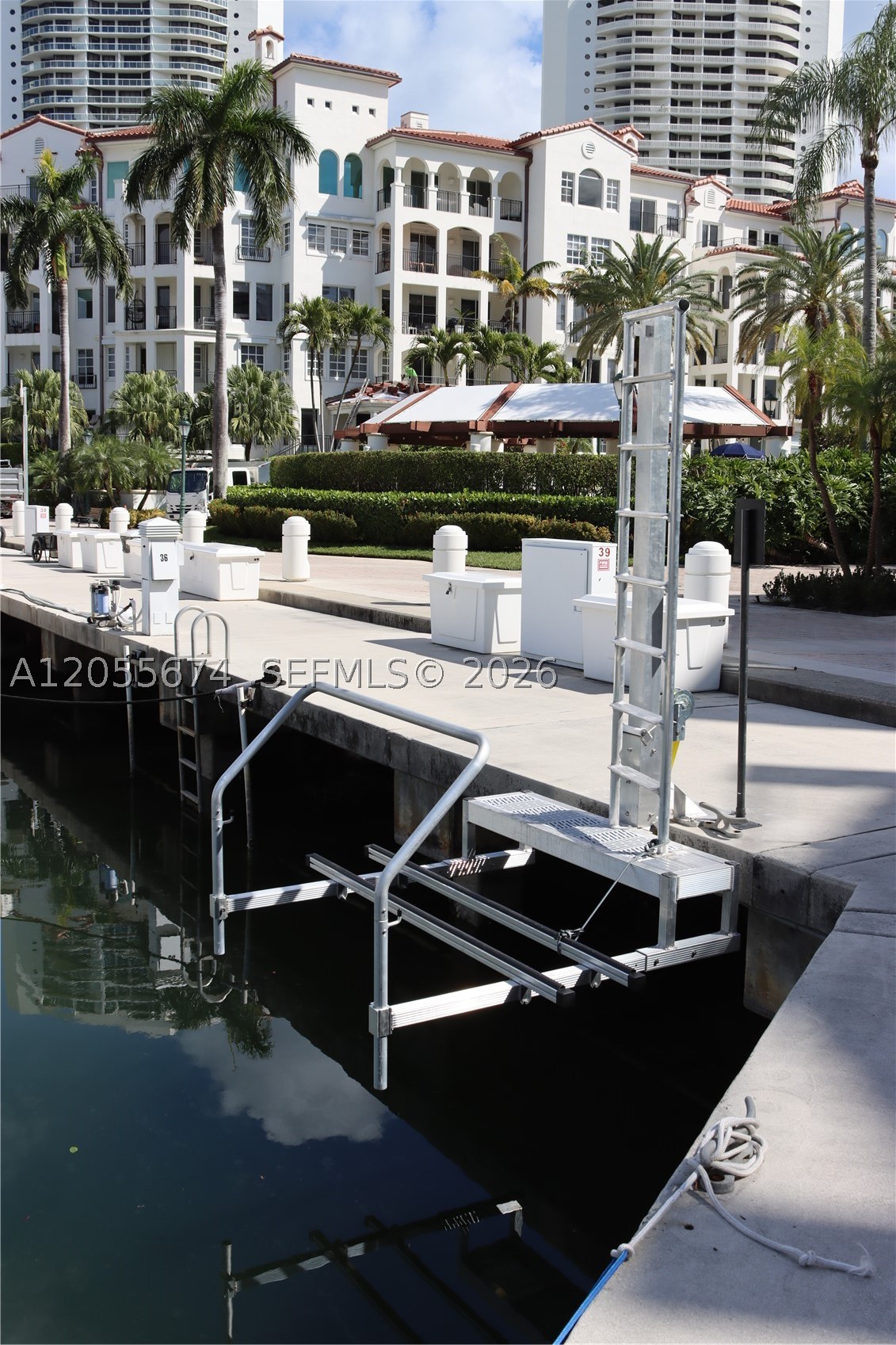 3000 ISL BLVD WILLIAMS IS - Residential