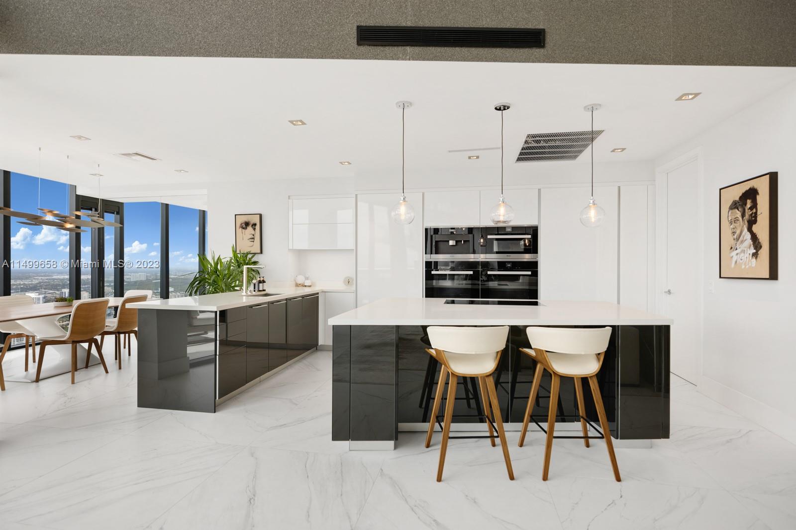 18555 COLLINS AVENUE COND - Residential