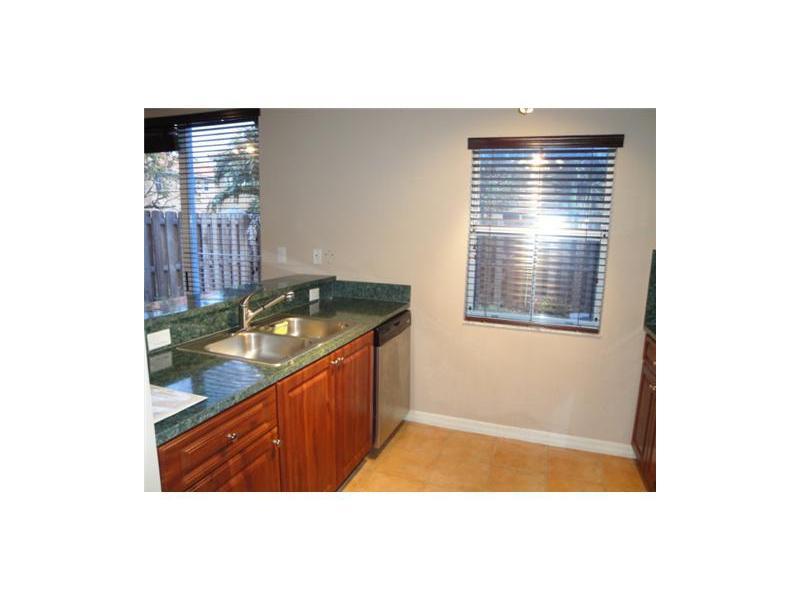 EGRET LAKES ESTATES SEC 4 - Residential Lease