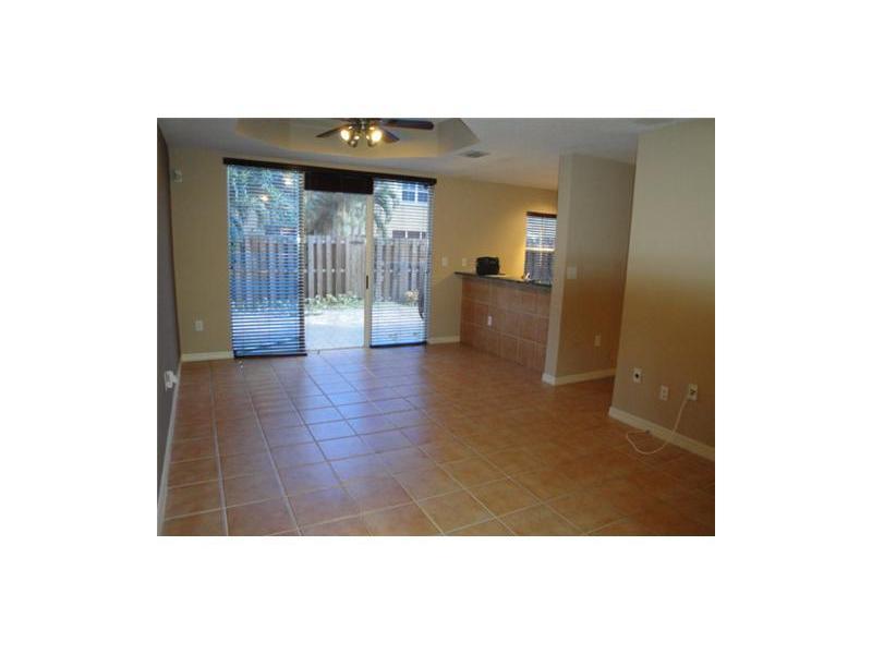 EGRET LAKES ESTATES SEC 4 - Residential Lease