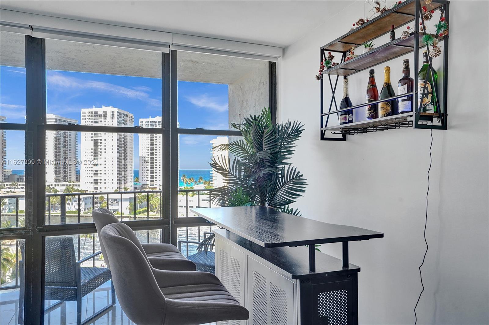 OCEANVIEW PARK CONDO - Residential Lease