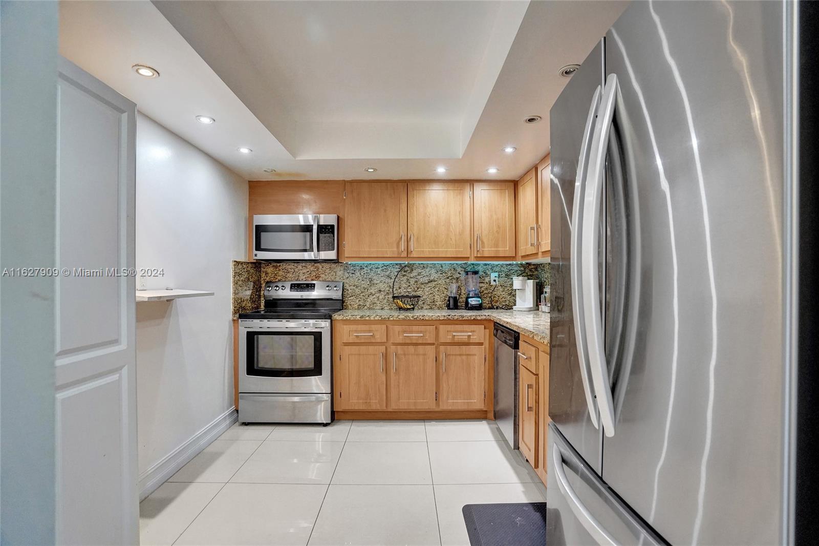 OCEANVIEW PARK CONDO - Residential Lease