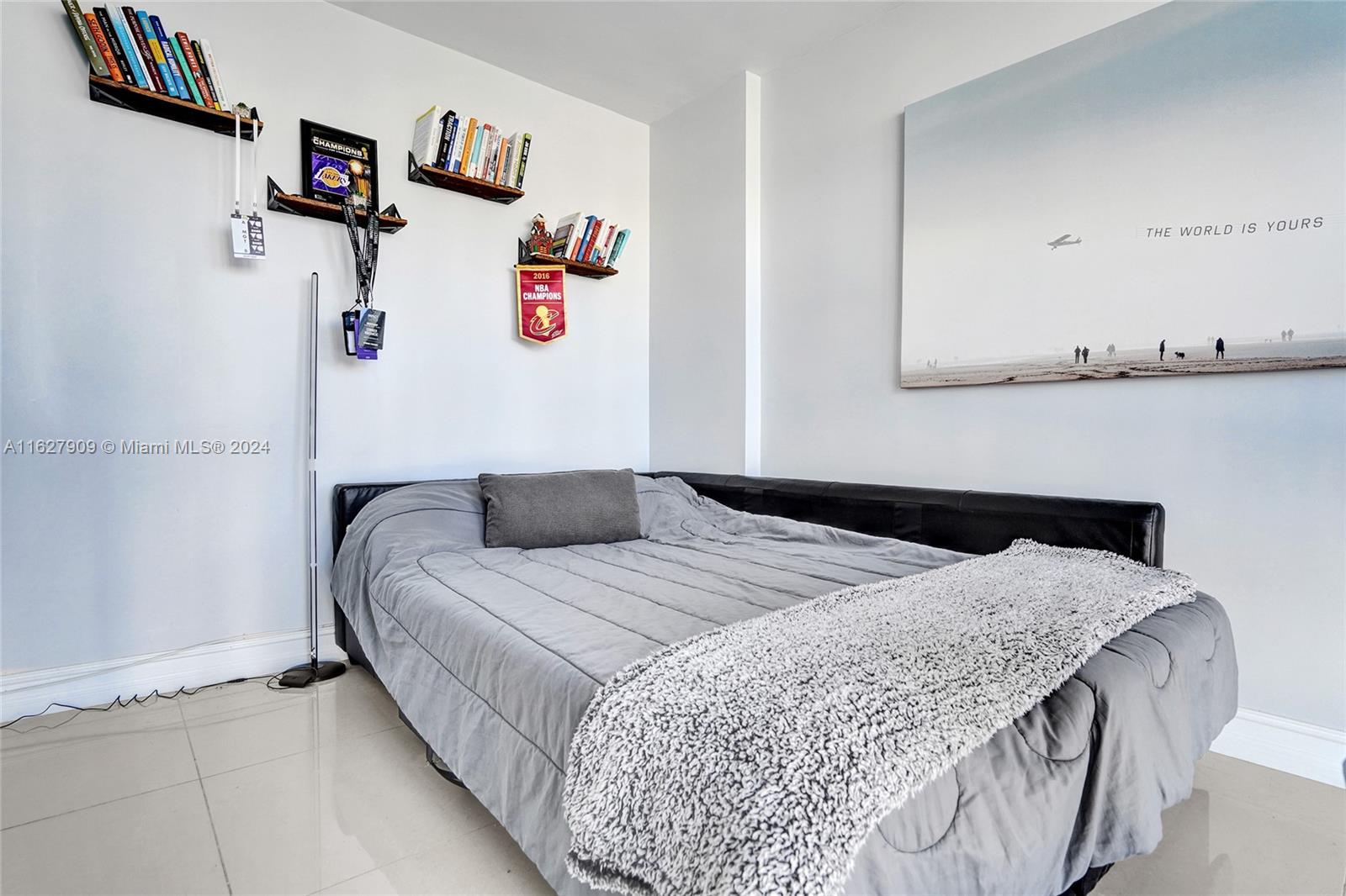 OCEANVIEW PARK CONDO - Residential Lease