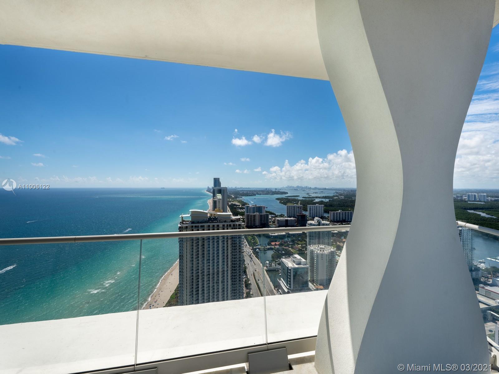 JADE SIGNATURE CONDO - Residential