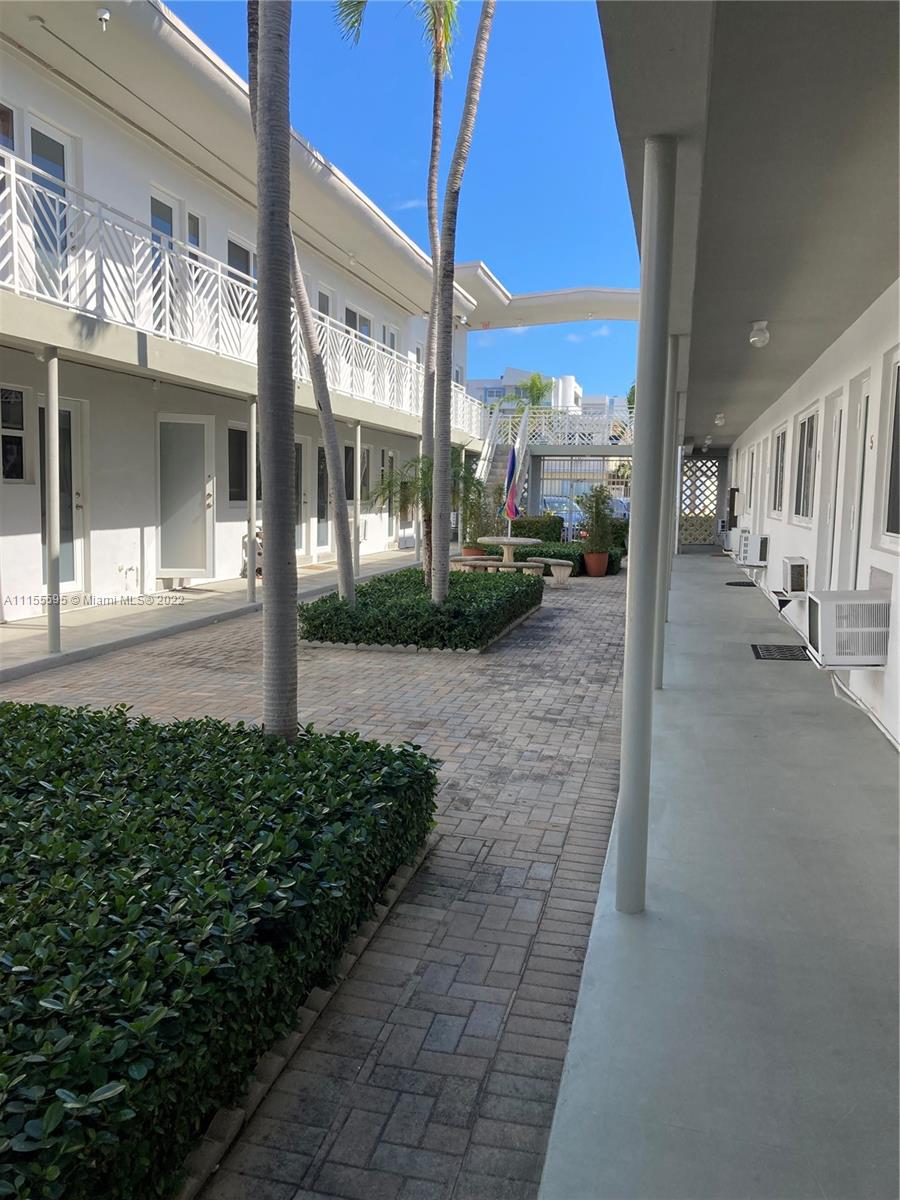 THE CORVETTE CONDO - Residential Lease