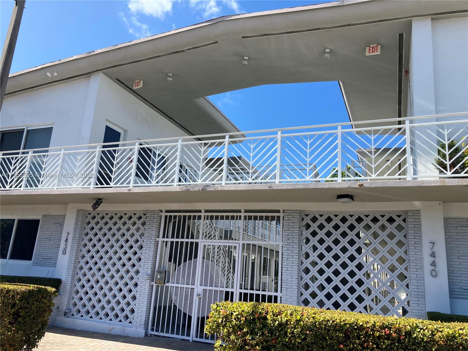 THE CORVETTE CONDO - Residential Lease