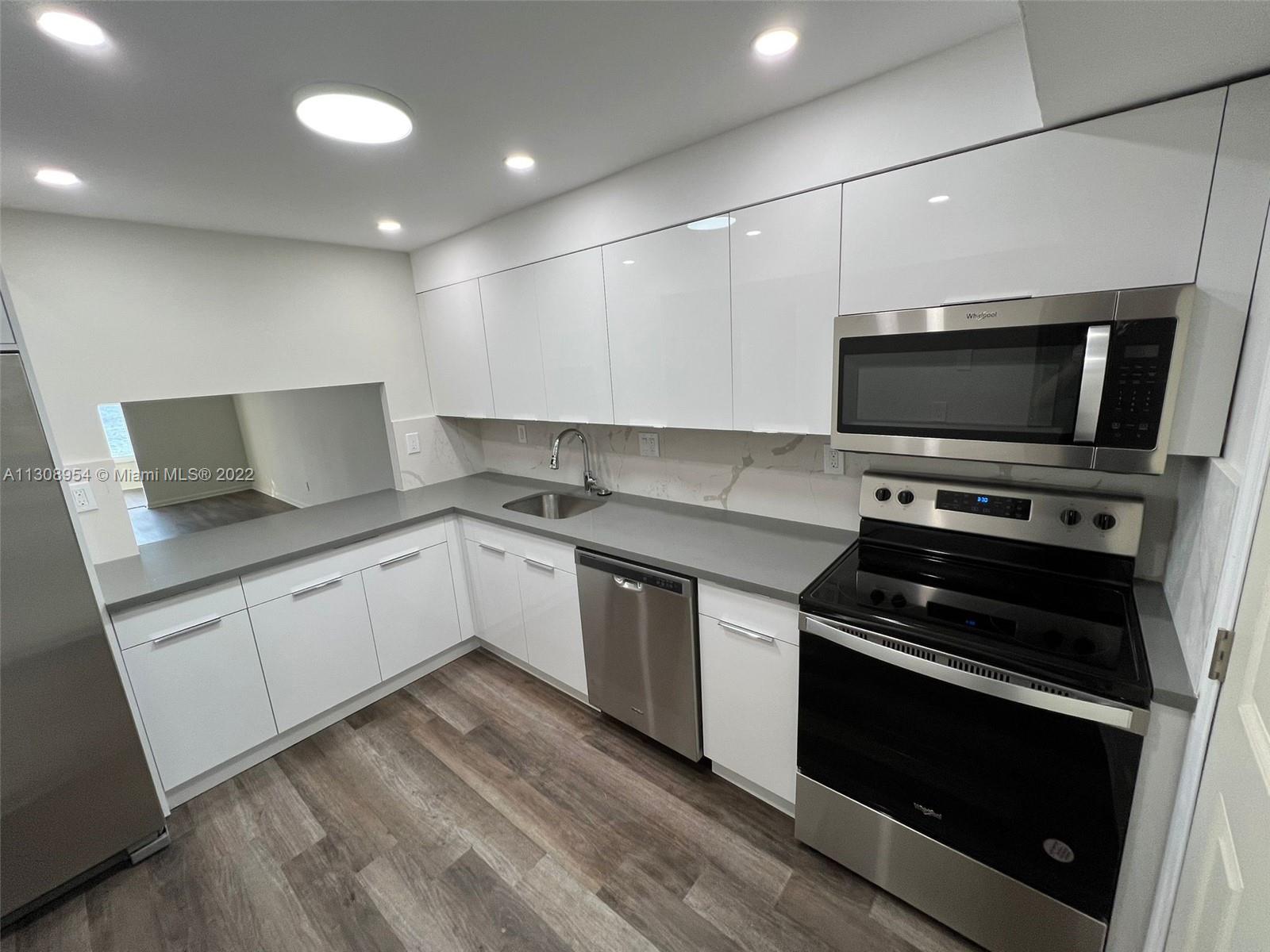 RIVIERA CONDOMINIUM APTS - Residential