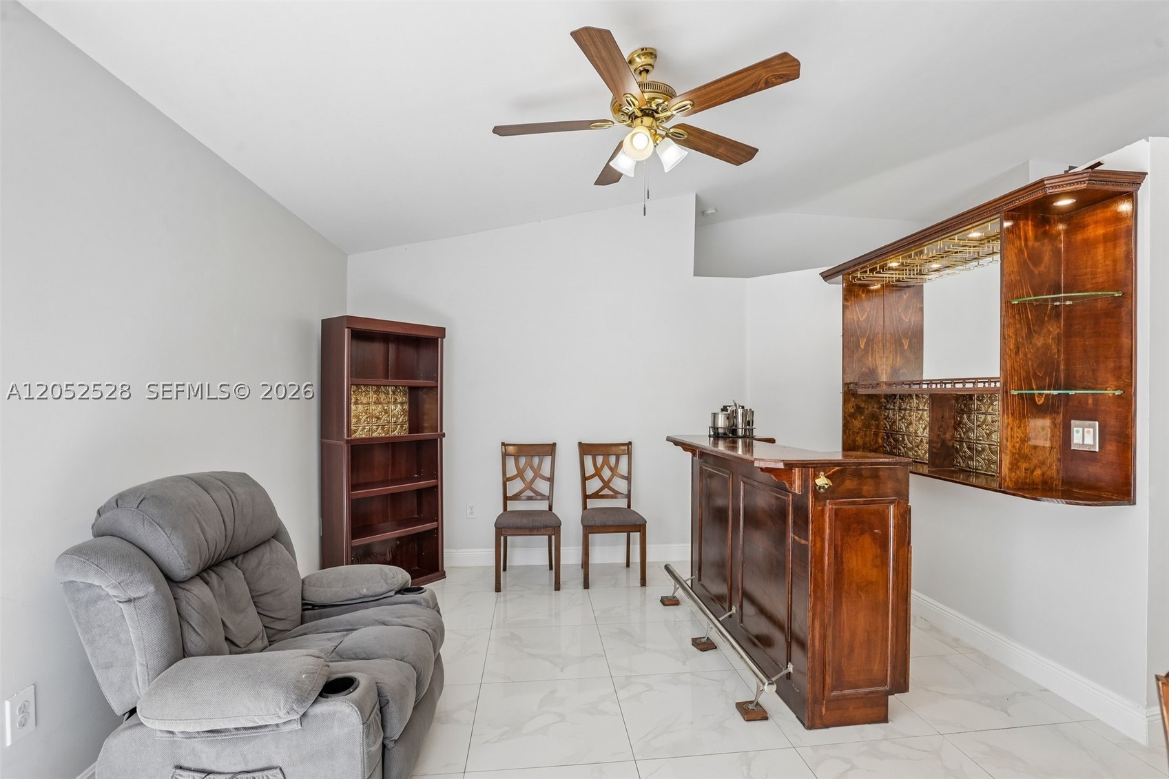 SAWGRASS PLANTATION - Residential