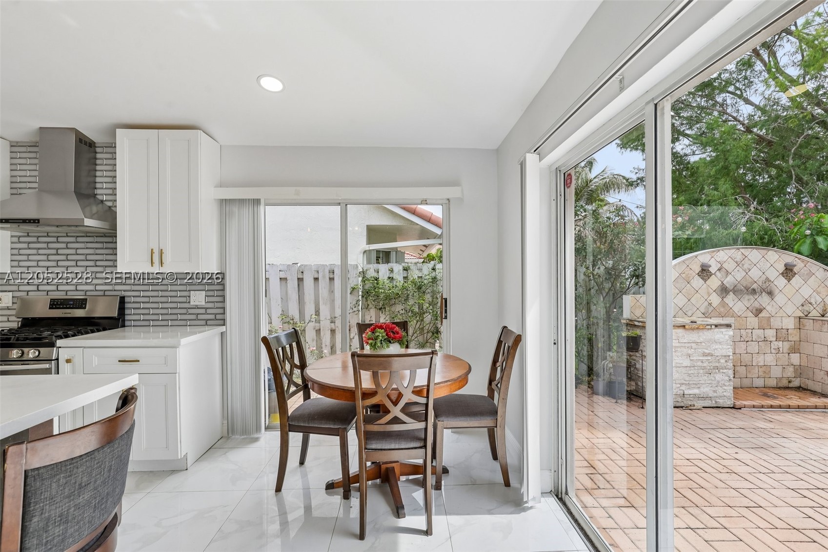 SAWGRASS PLANTATION - Residential