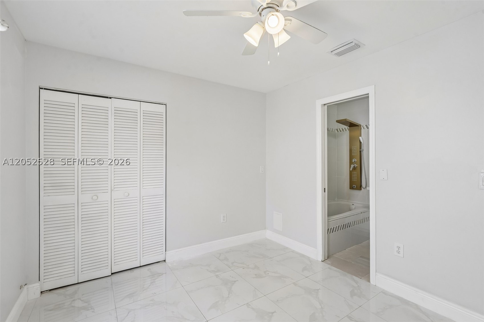 SAWGRASS PLANTATION - Residential